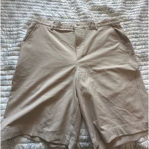 FootJoy Size 40 Golf Shorts Khaki Flat Front Stretch Tech Fabric 10in Inseam